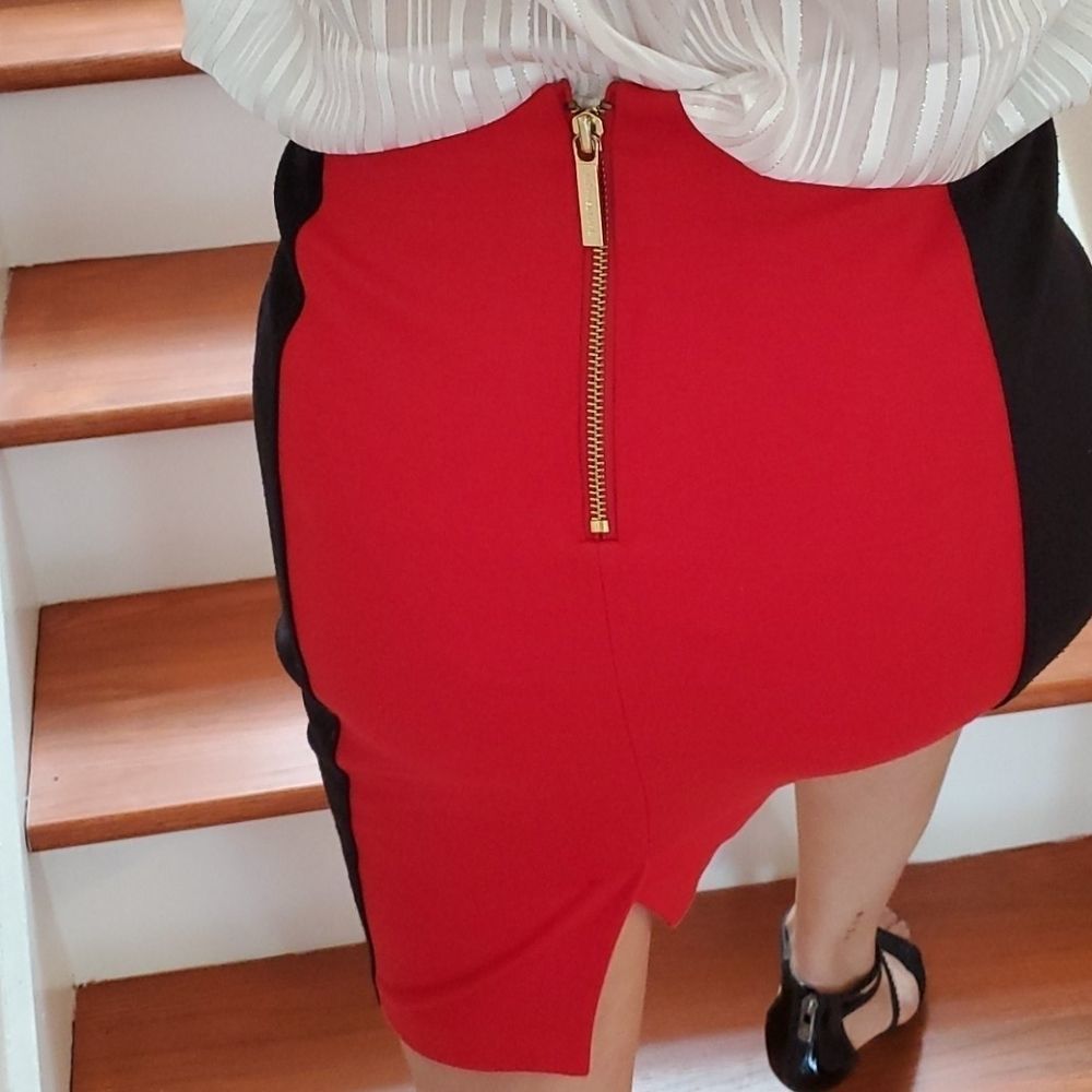 EUC sz 6 MK Blk Red Colorblock Bodycon "Good Booty" Mini Skirt - Picture 6 of 8